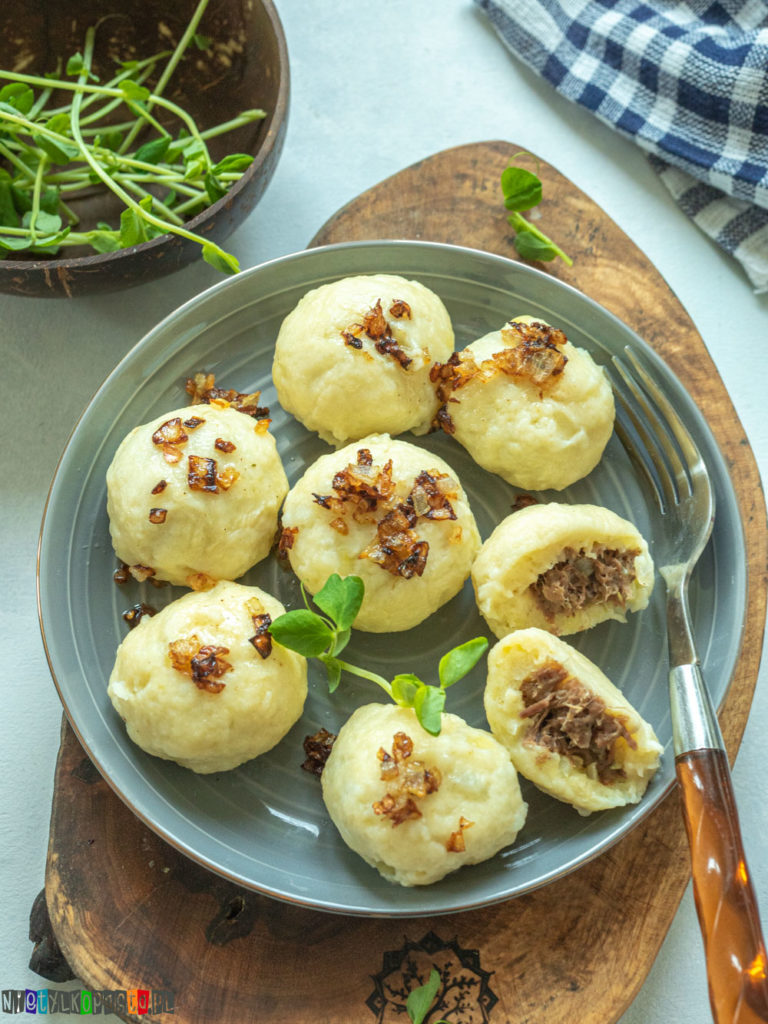 Pyzy z mięsem z rosołu