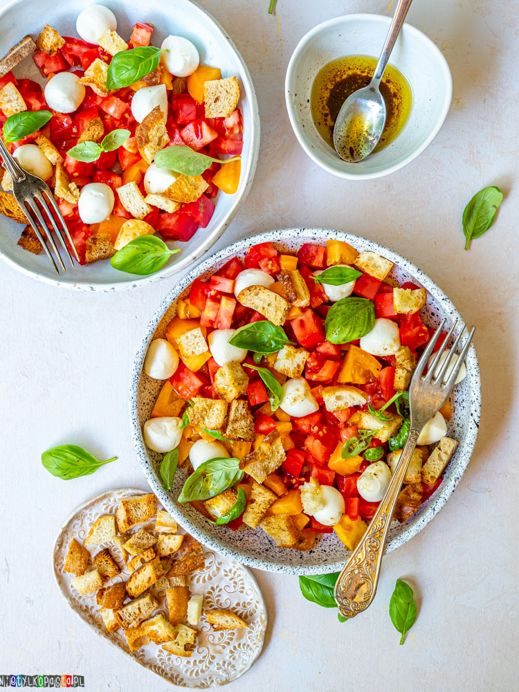 sałatka panzanella